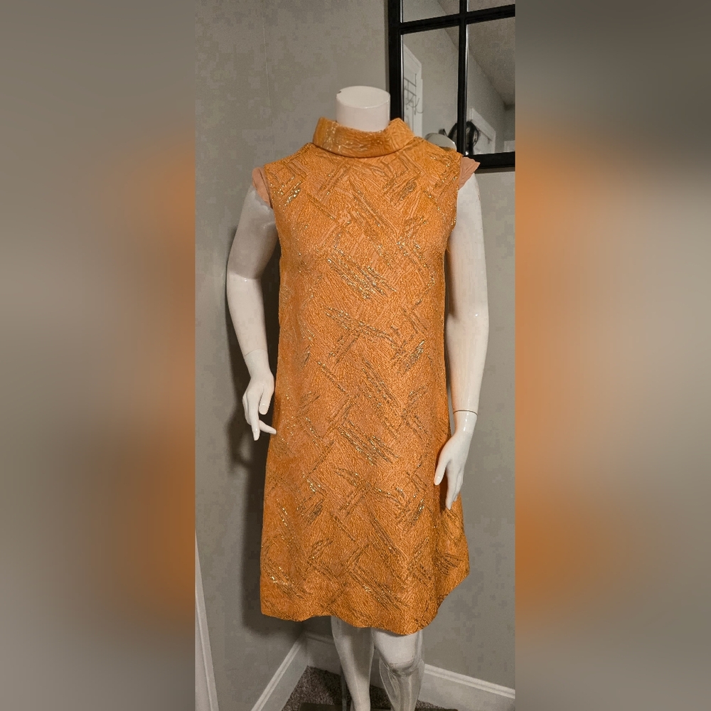 1960s Size M/L Vtg Orange Brocade Shift Silhouette Dress Mock Neck Dress